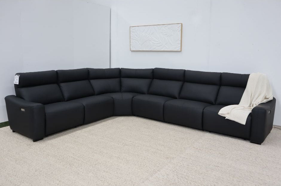 ASPEN BLACK CORNER LOUNGE