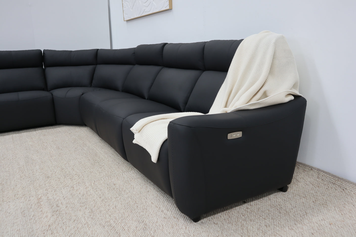 ASPEN BLACK CORNER LOUNGE
