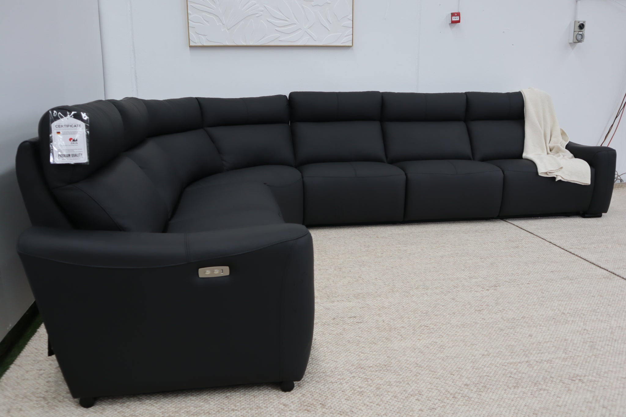 ASPEN BLACK CORNER LOUNGE