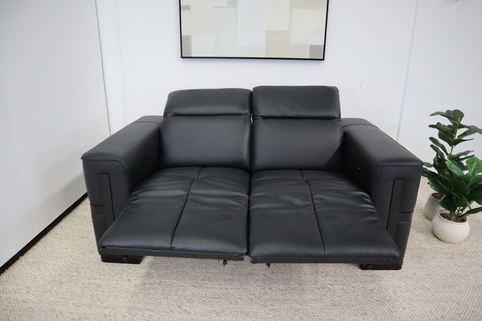 DELTA BLACK 2 SEATER
