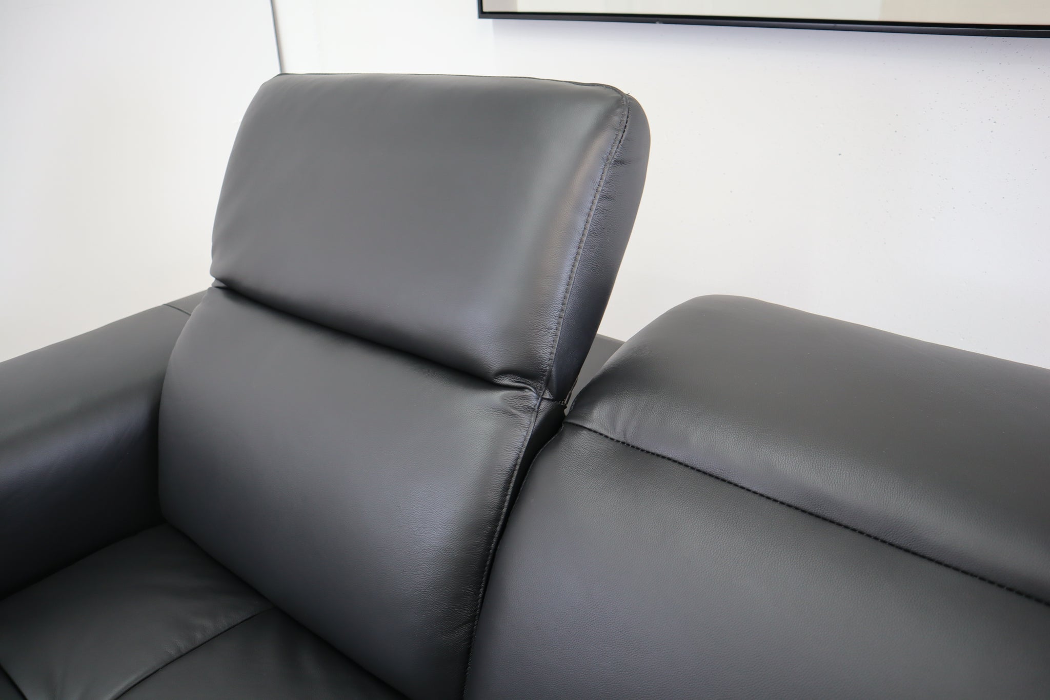 DELTA BLACK 2 SEATER