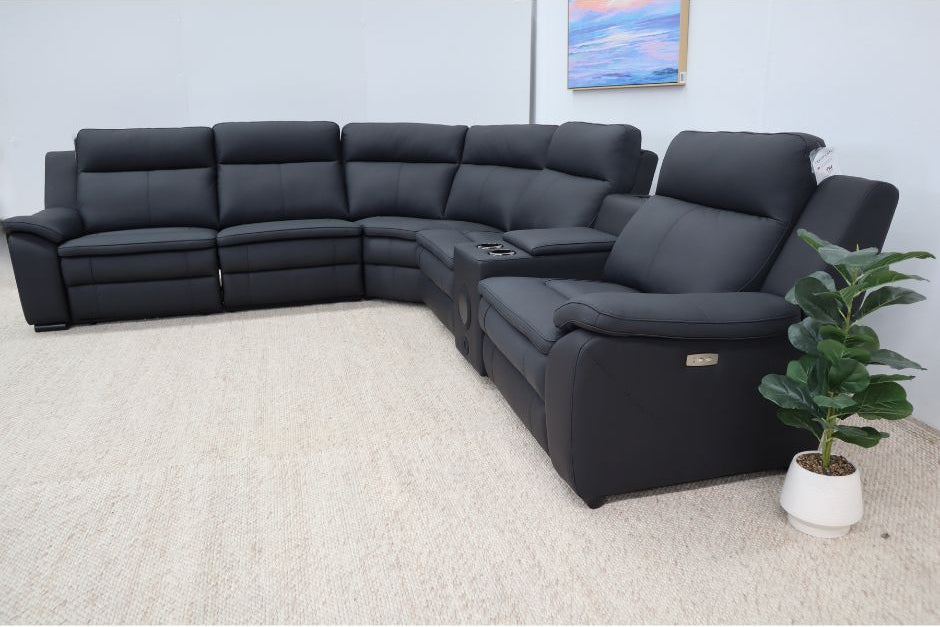 NEVADA BLACK CORNER LOUNGE