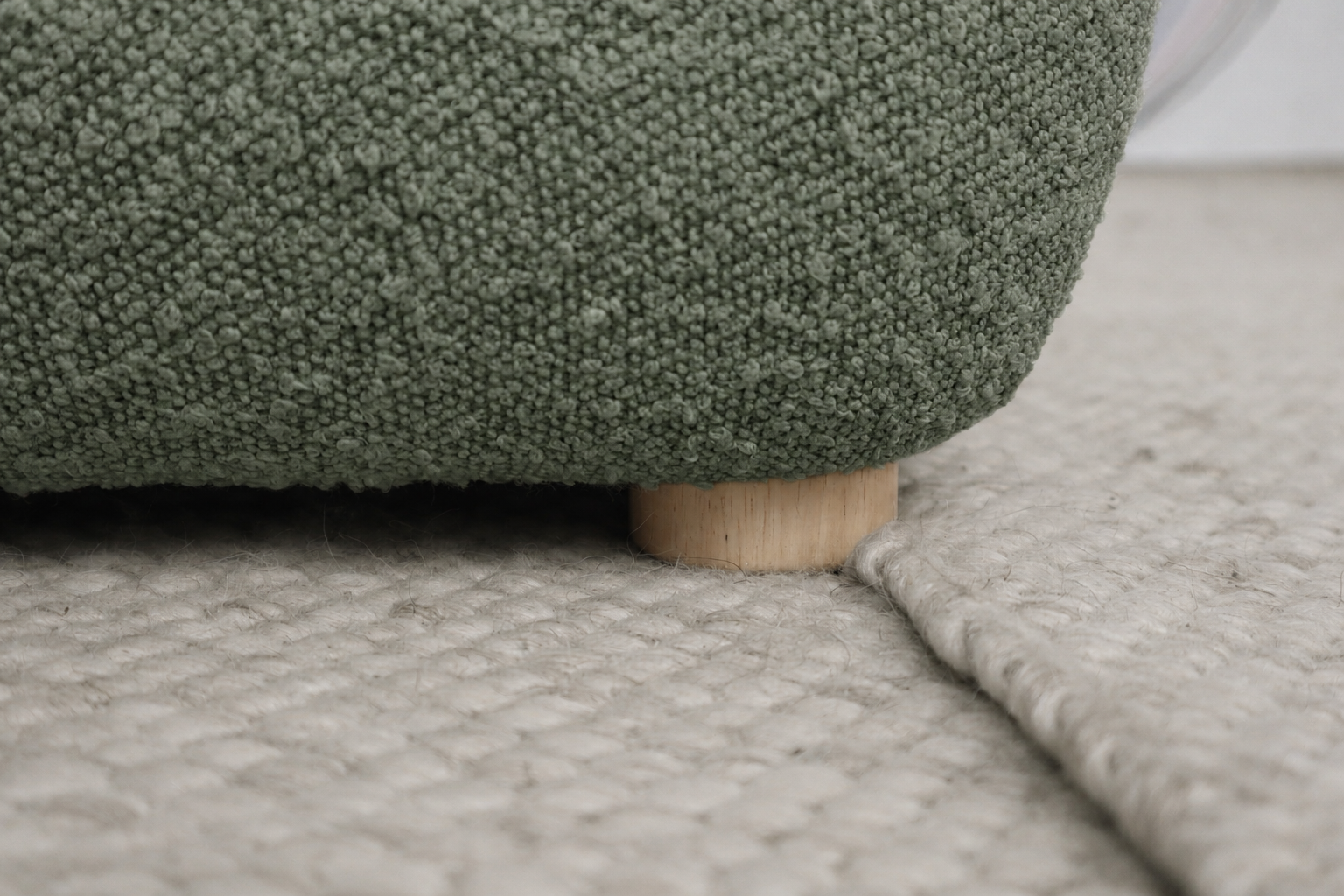 LILLY  GAS LIFT GREEN BOUCLE KING BED
