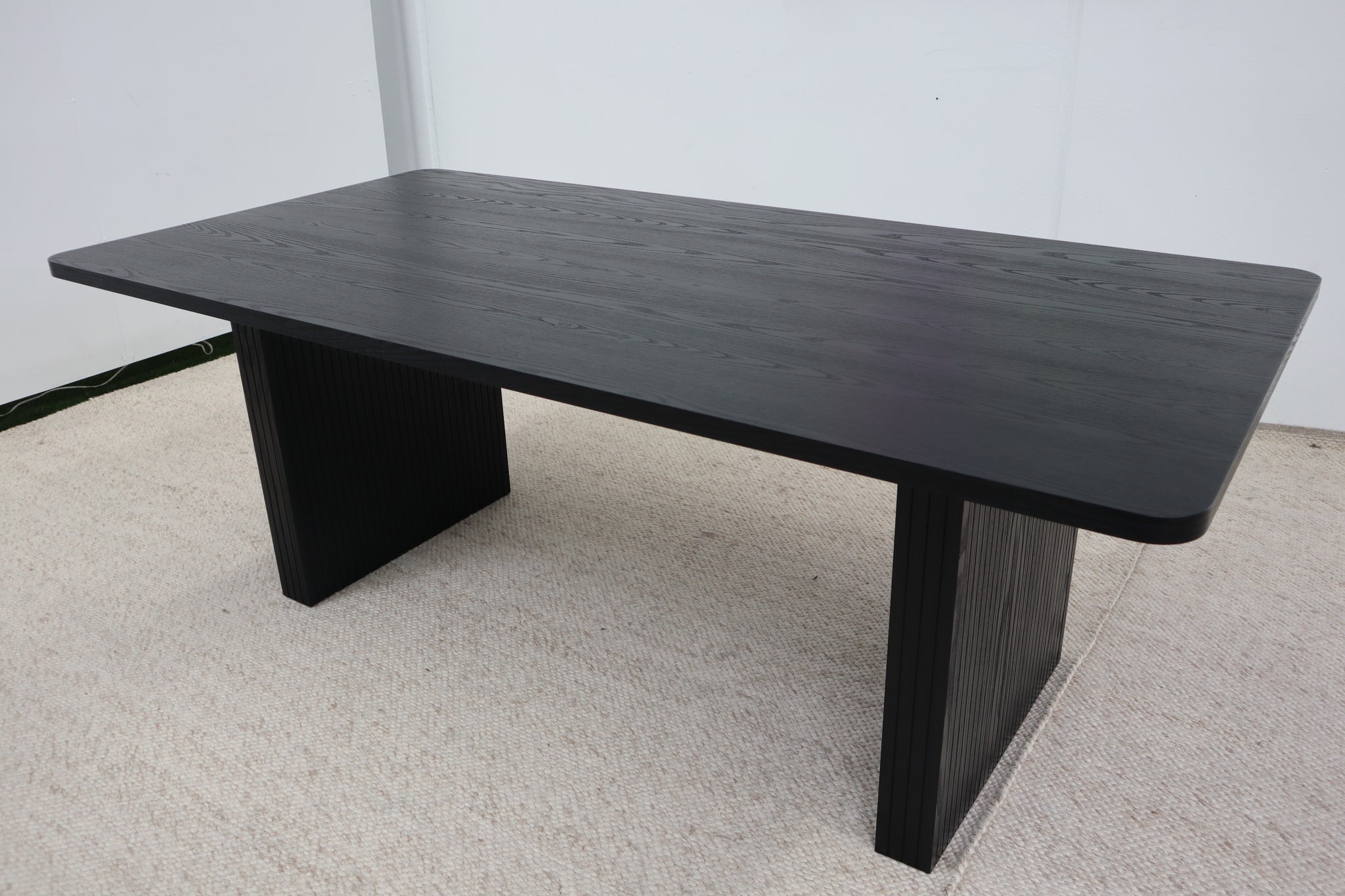 2400 RIDGE BLACK DINING TABLE