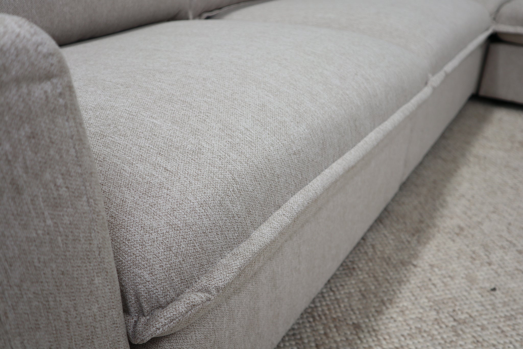 INDI NATURAL CORNER LOUNGE