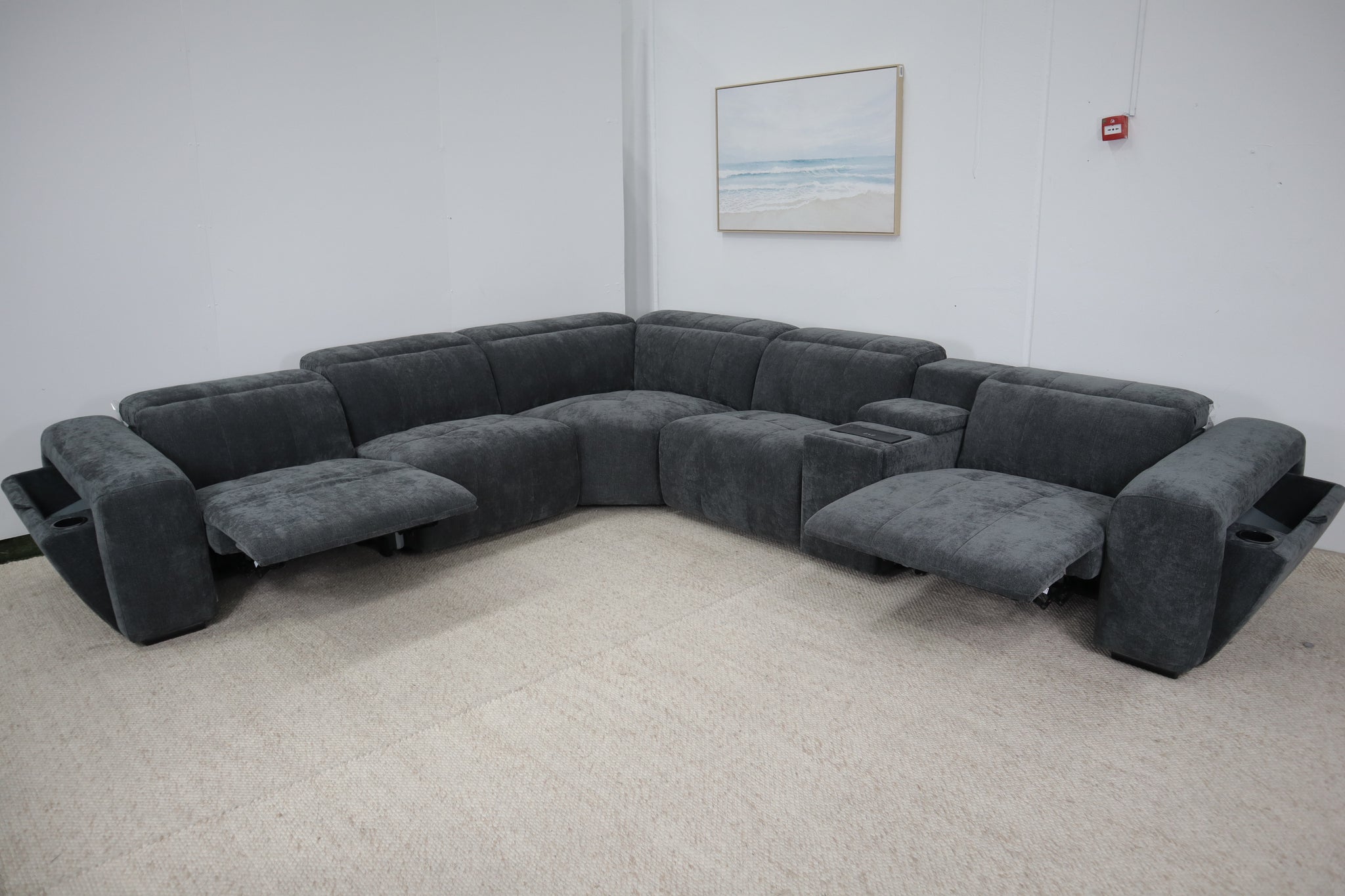 NOAH CHARCOAL CORNER LOUNGE
