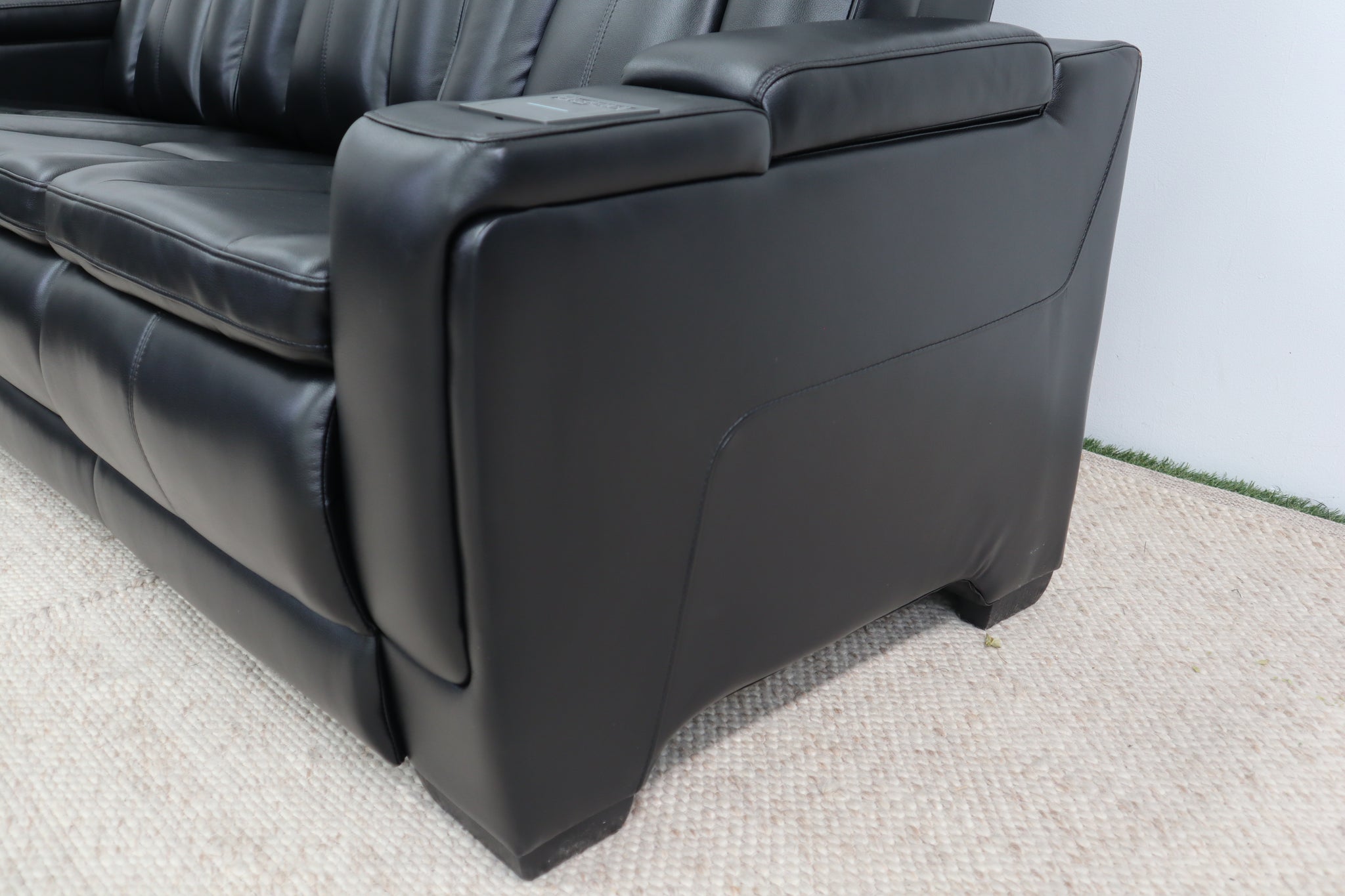 JASPER BLACK 3 SEATER