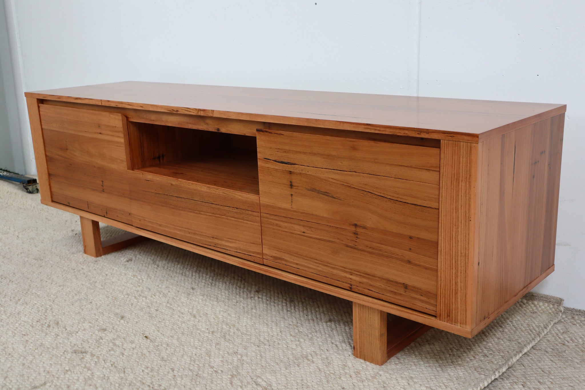 ROME WORMY CHESTNUT ENTERTAINMENT UNIT