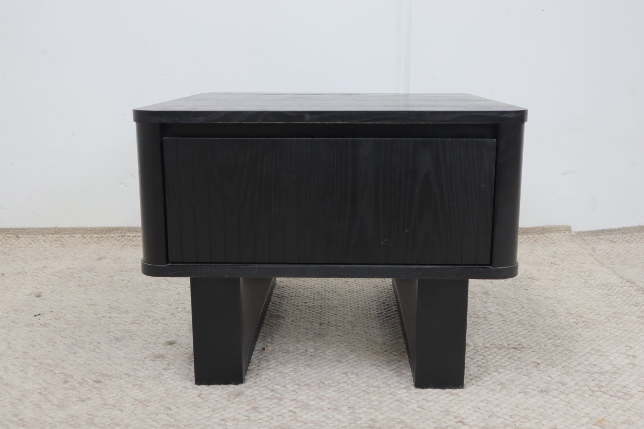 RIDGE BLACK LAMP TABLE