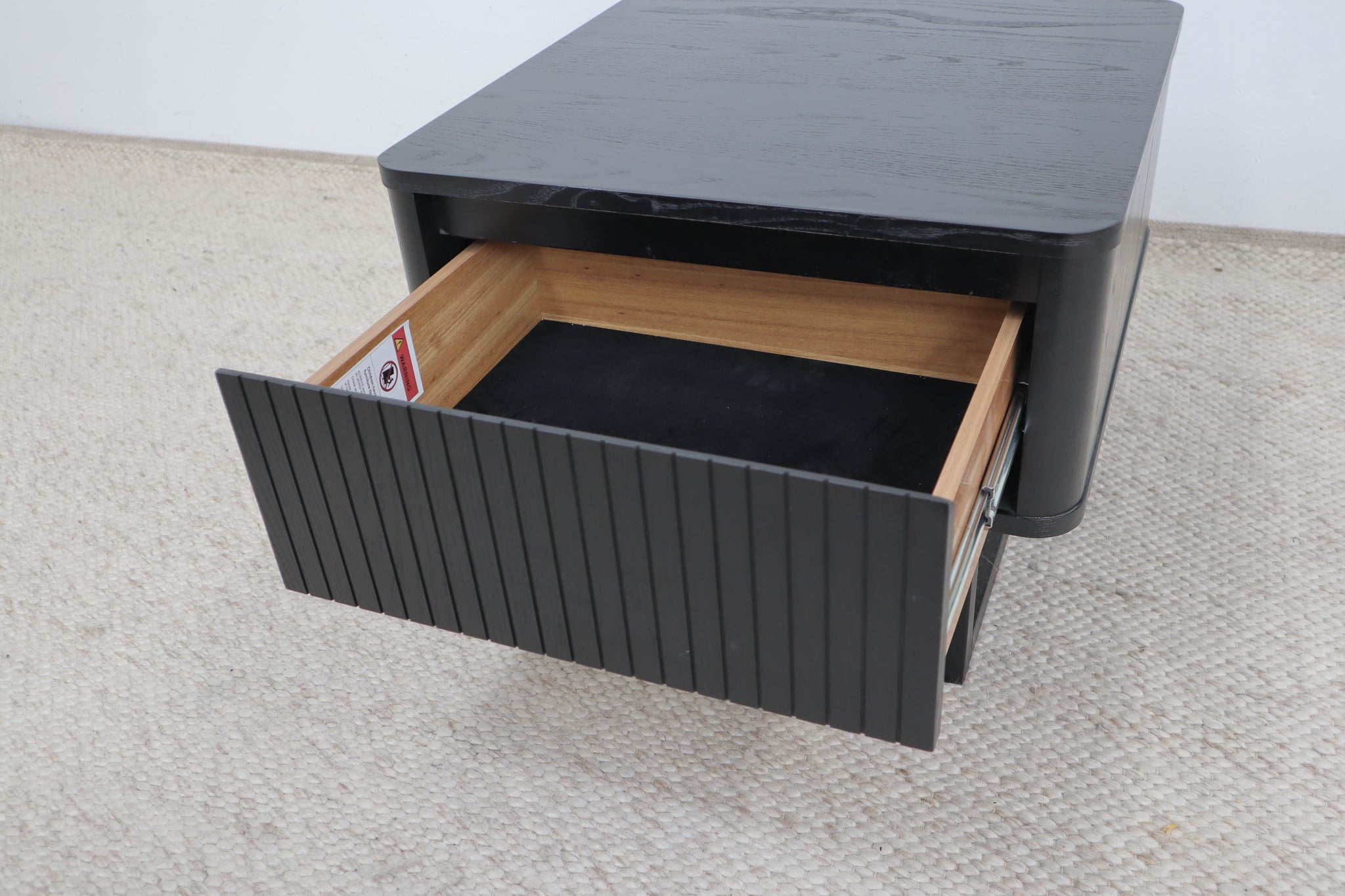 RIDGE BLACK LAMP TABLE