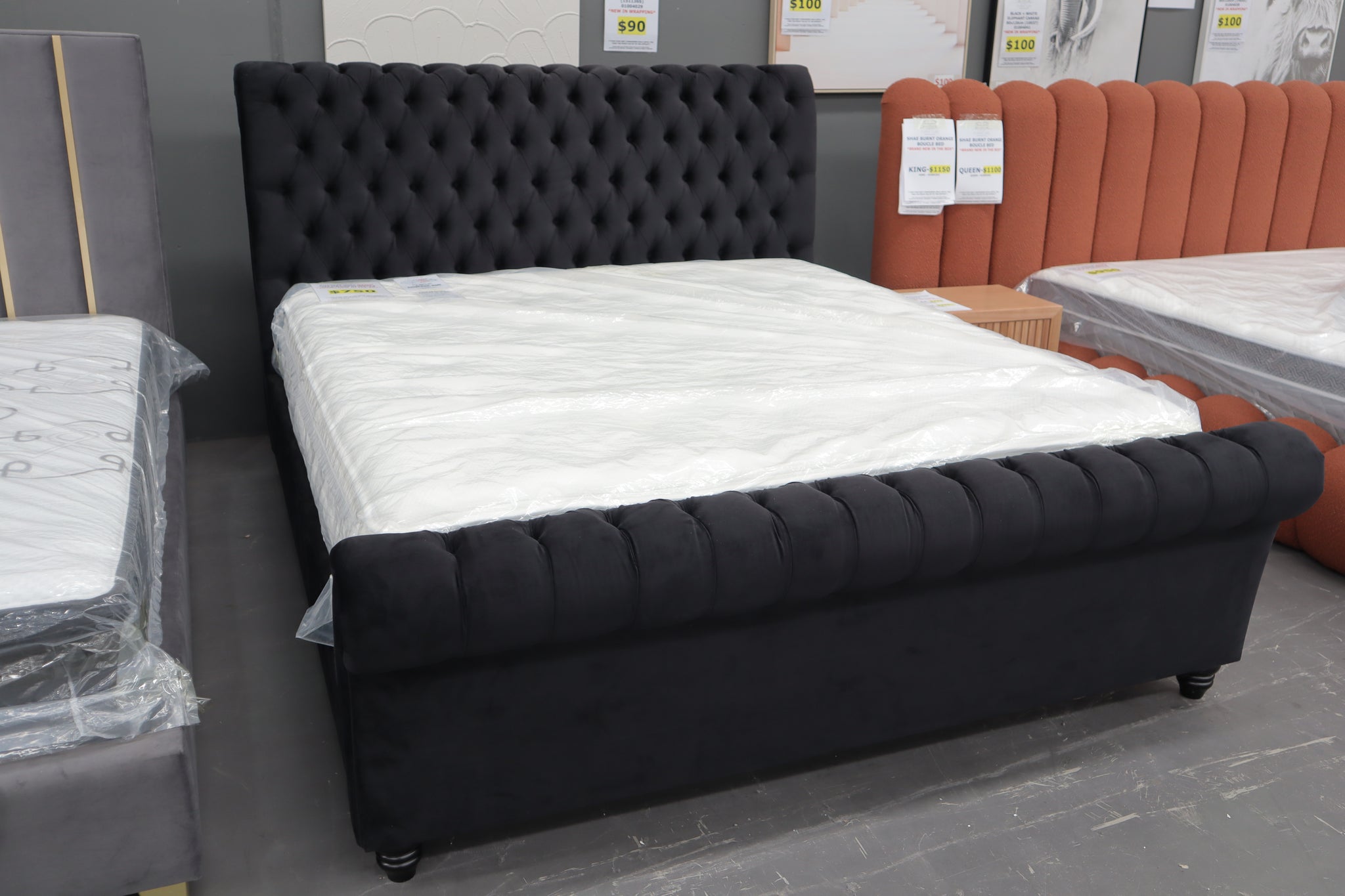 SAVANNAH BLACK KING BED