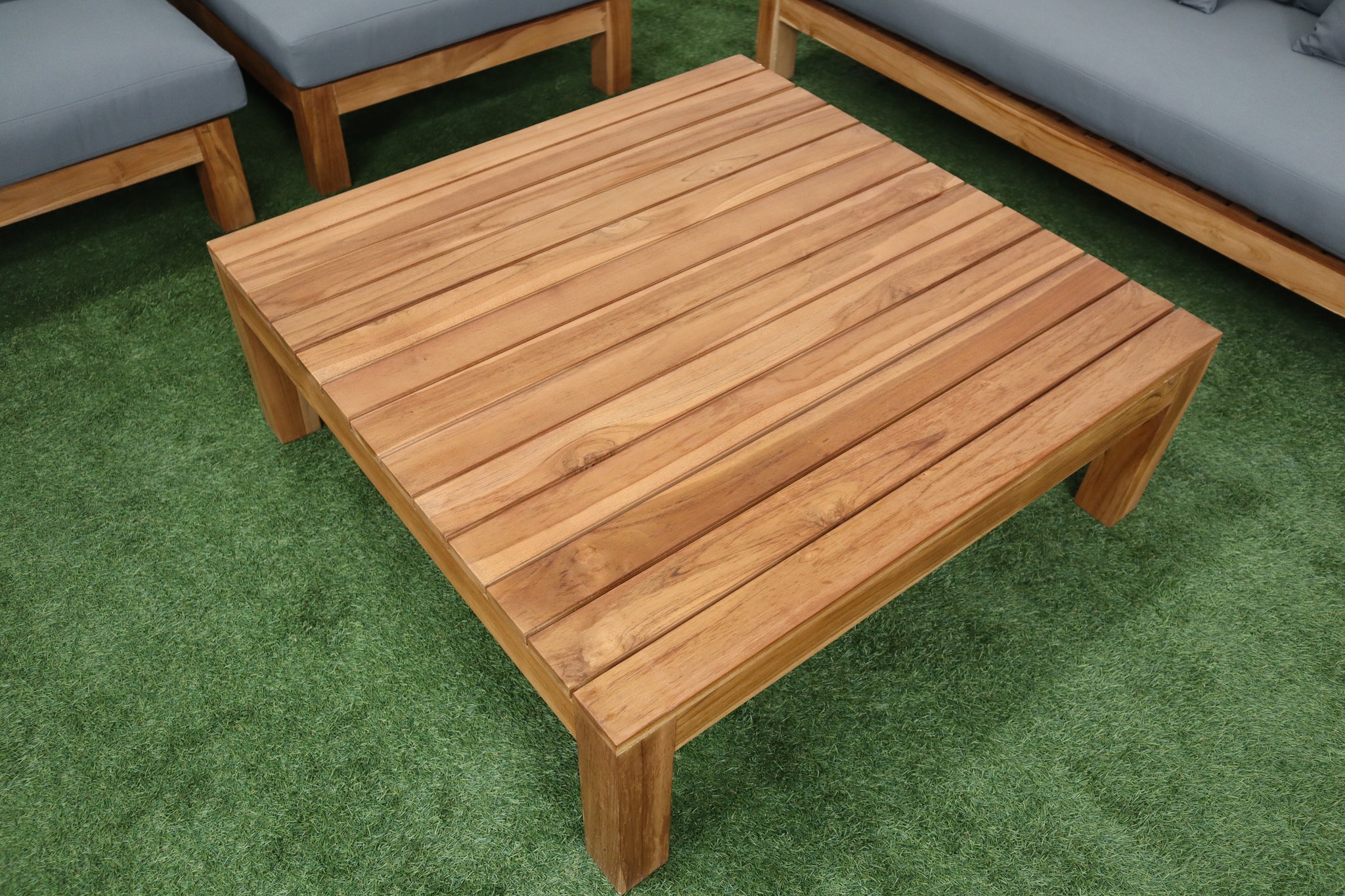 JEANNIE TEAK OUTDOOR COFFEE TABLE