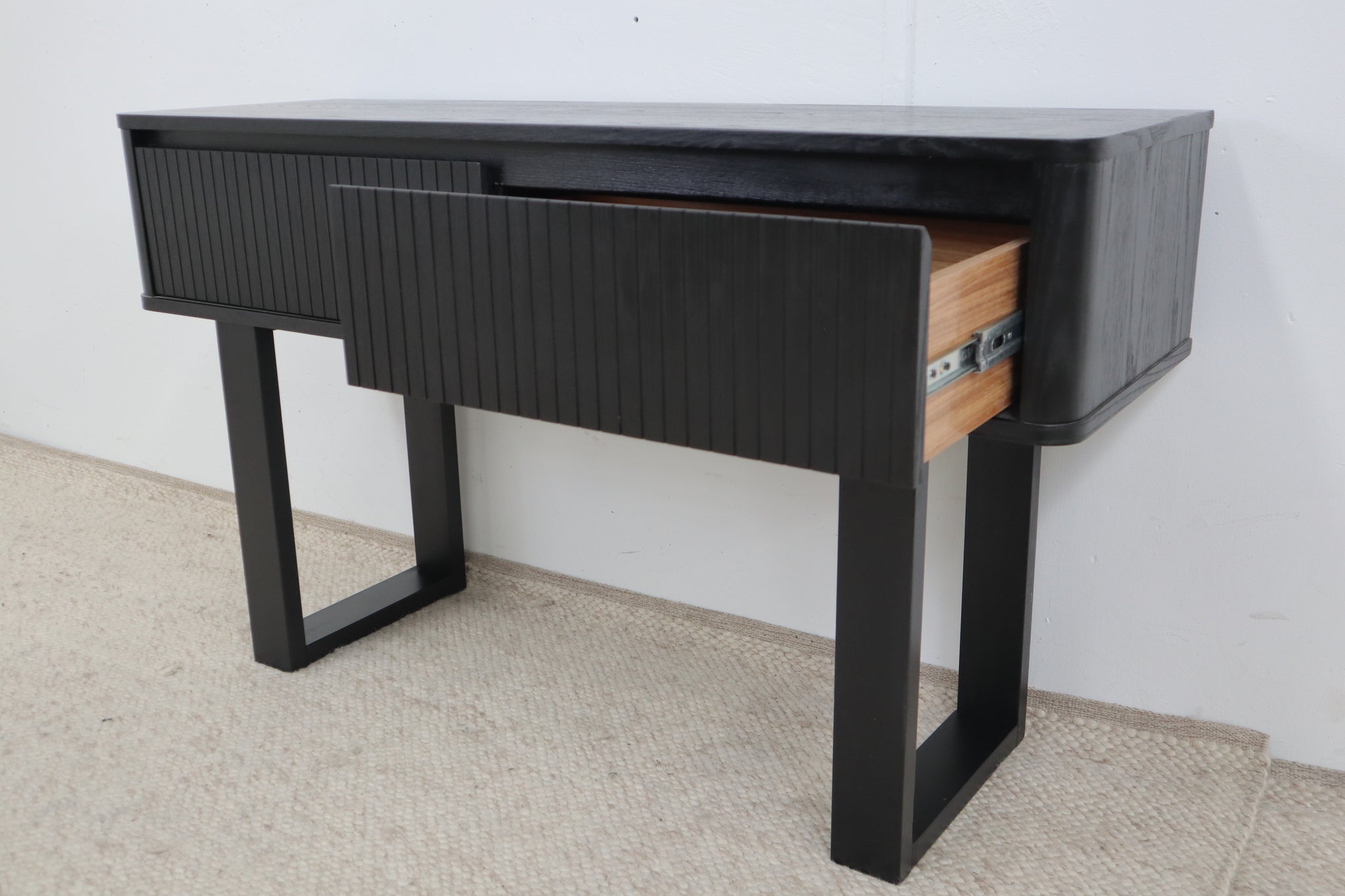 RIDGE BLACK HALL TABLE