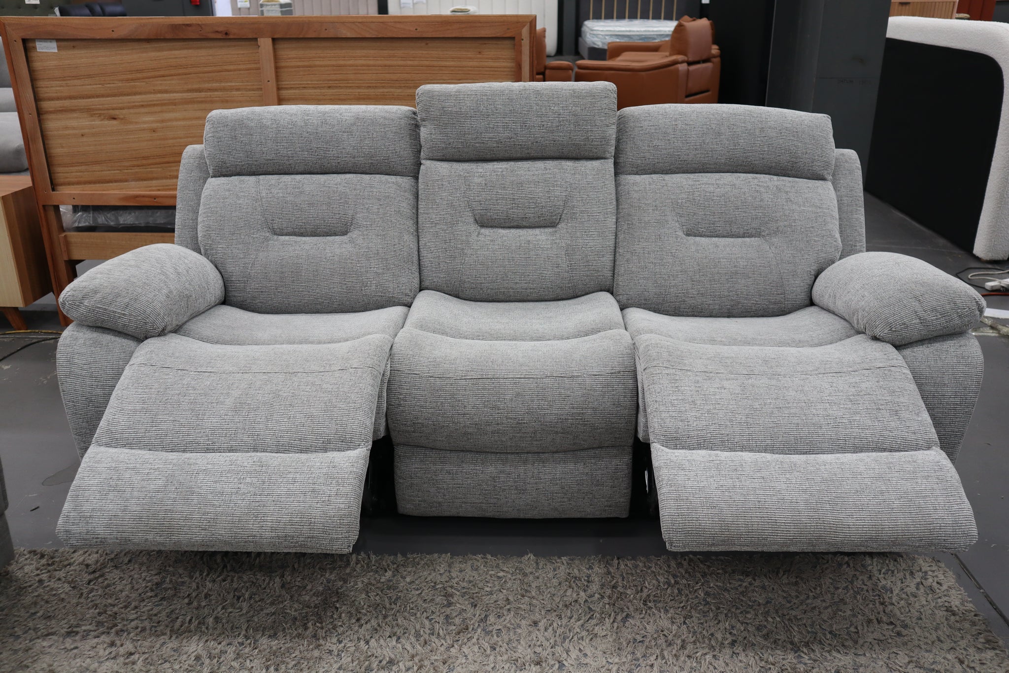 JAMIE GREY 3 SEATER