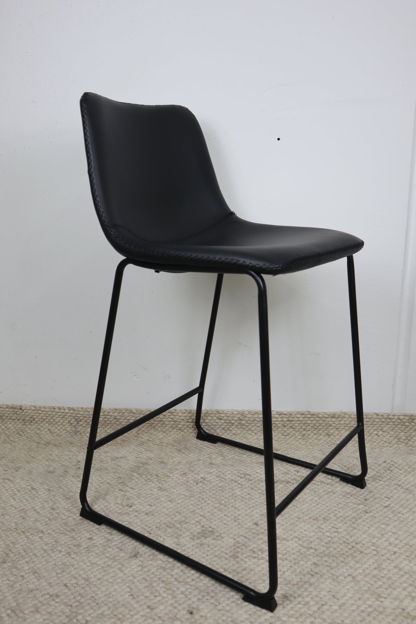 GIA BLACK BAR STOOL
