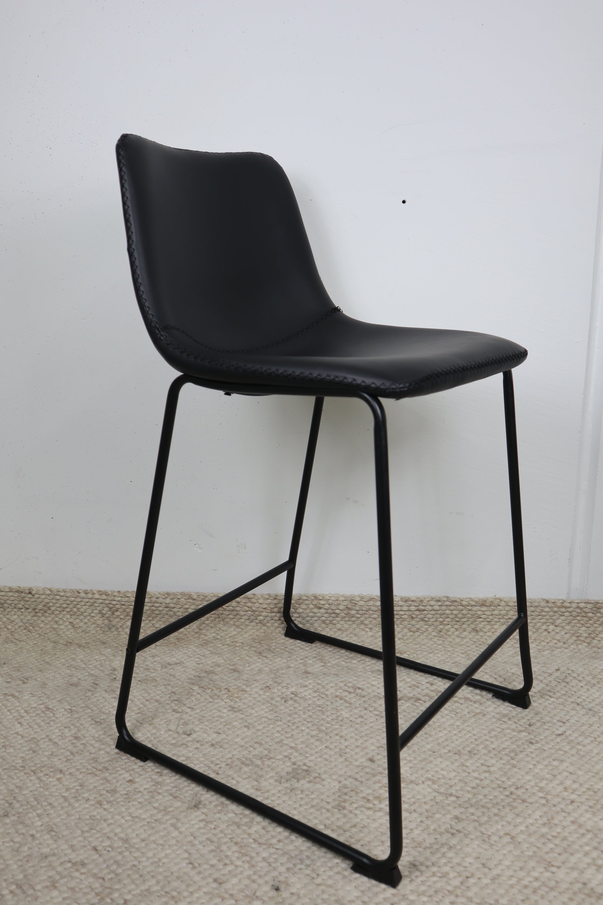 GIA BLACK BAR STOOL