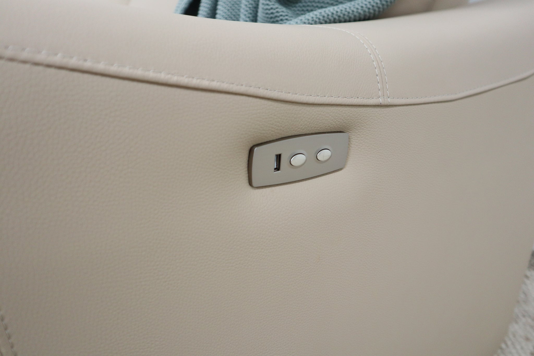 ASPEN BEIGE 2 SEATER