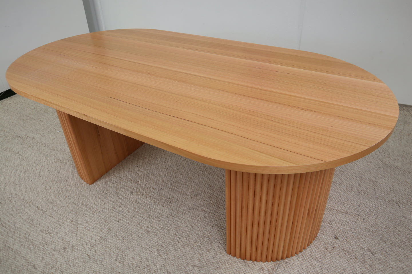 1800 MONTE CARLO OVAL DINING TABLE