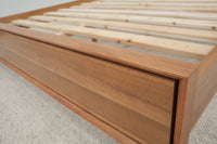 VALENTINA TIMBER KING BED