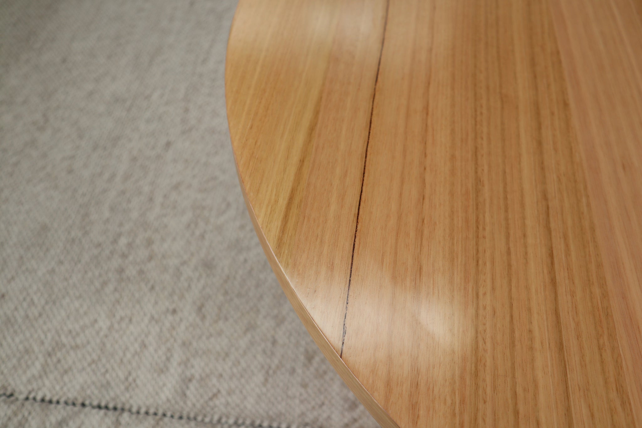1800 MONTE CARLO OVAL DINING TABLE