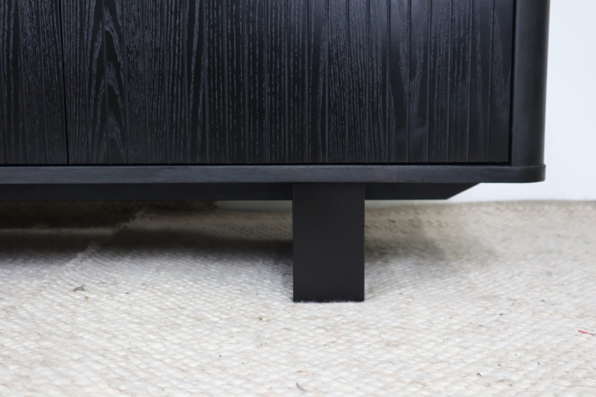 RIDGE BLACK BUFFET