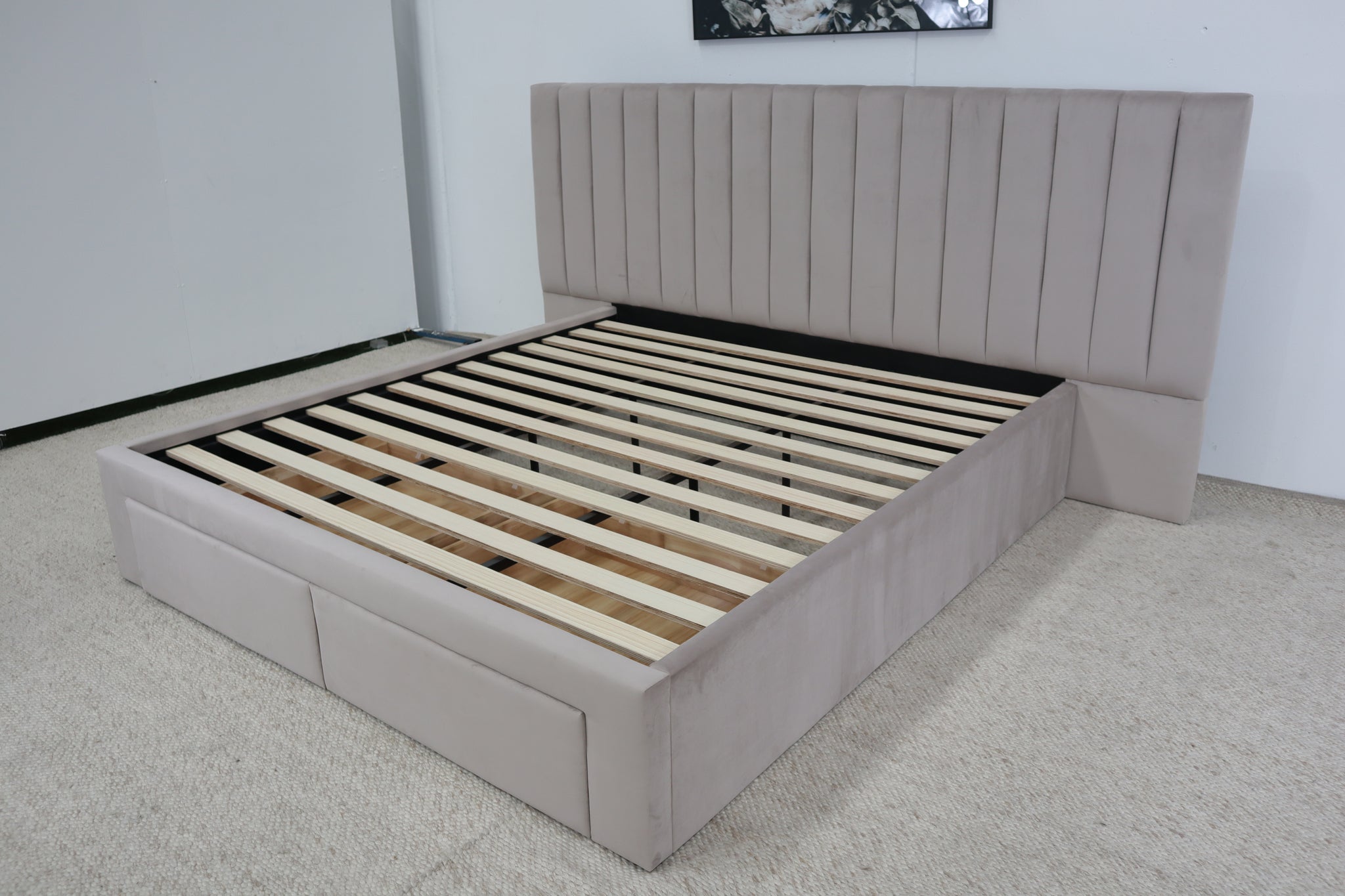 SOPHIA CHAMPAGNE VELVET QUEEN BED