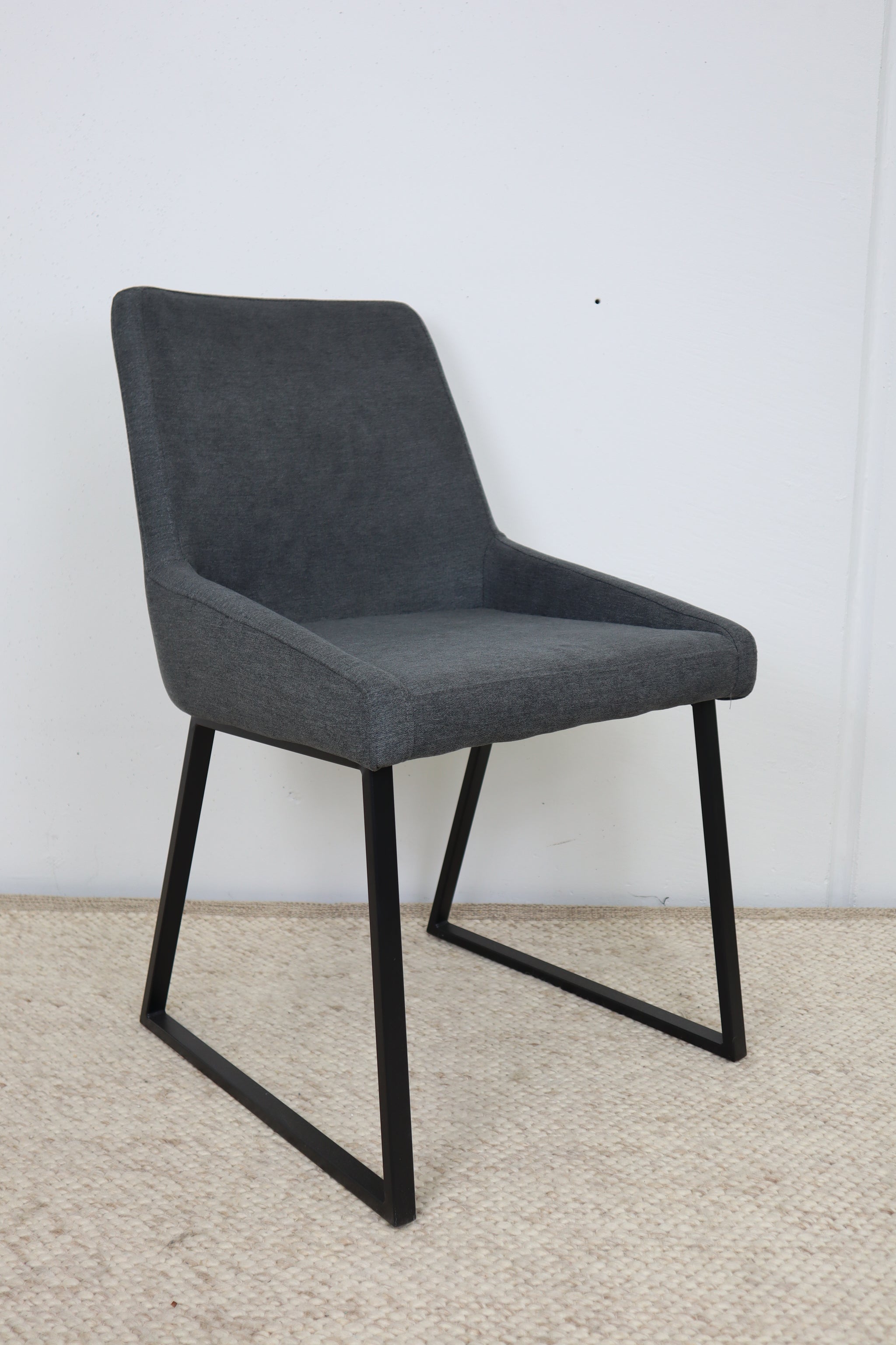 FOX GREY DINING CHAIR