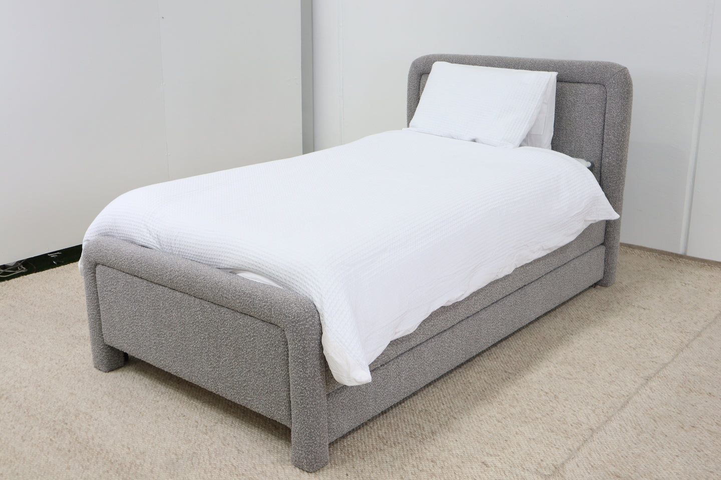 HEMI GREY BOUCLE KING SINGLE BED