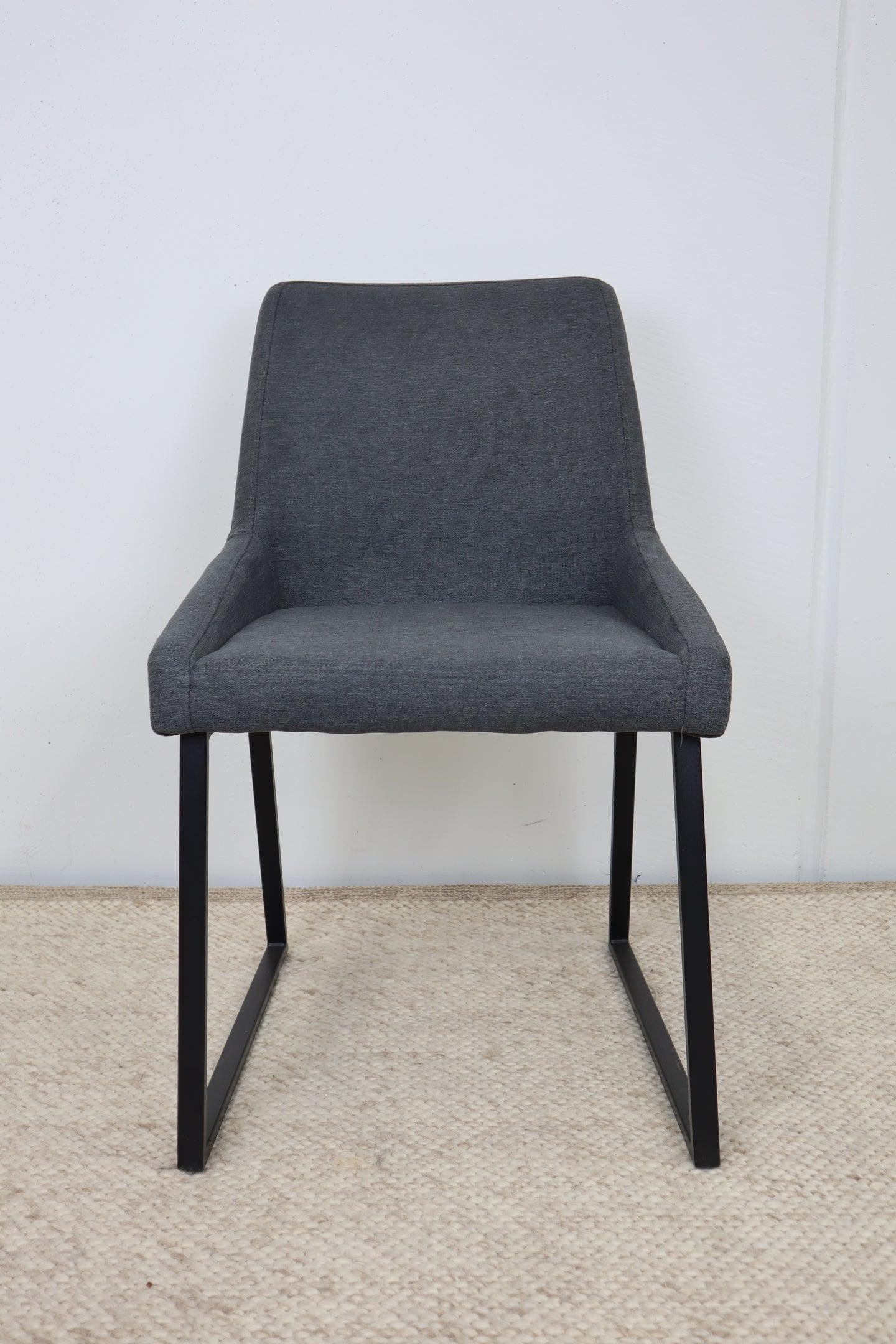 FOX GREY DINING CHAIR