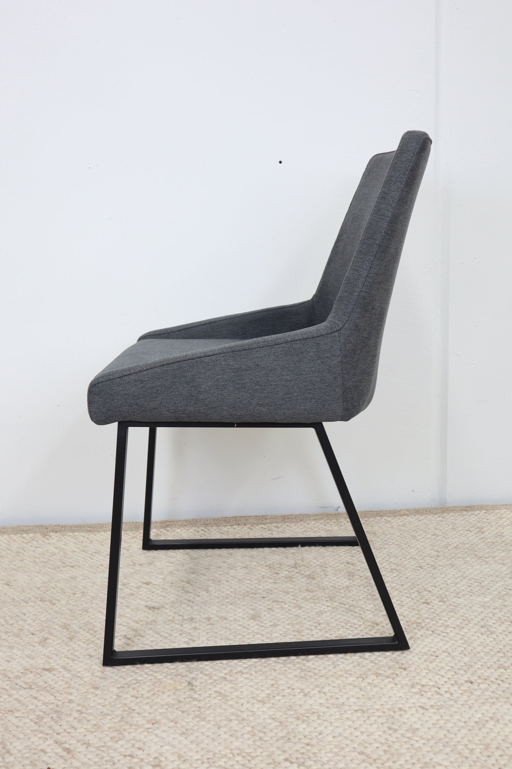 FOX GREY DINING CHAIR