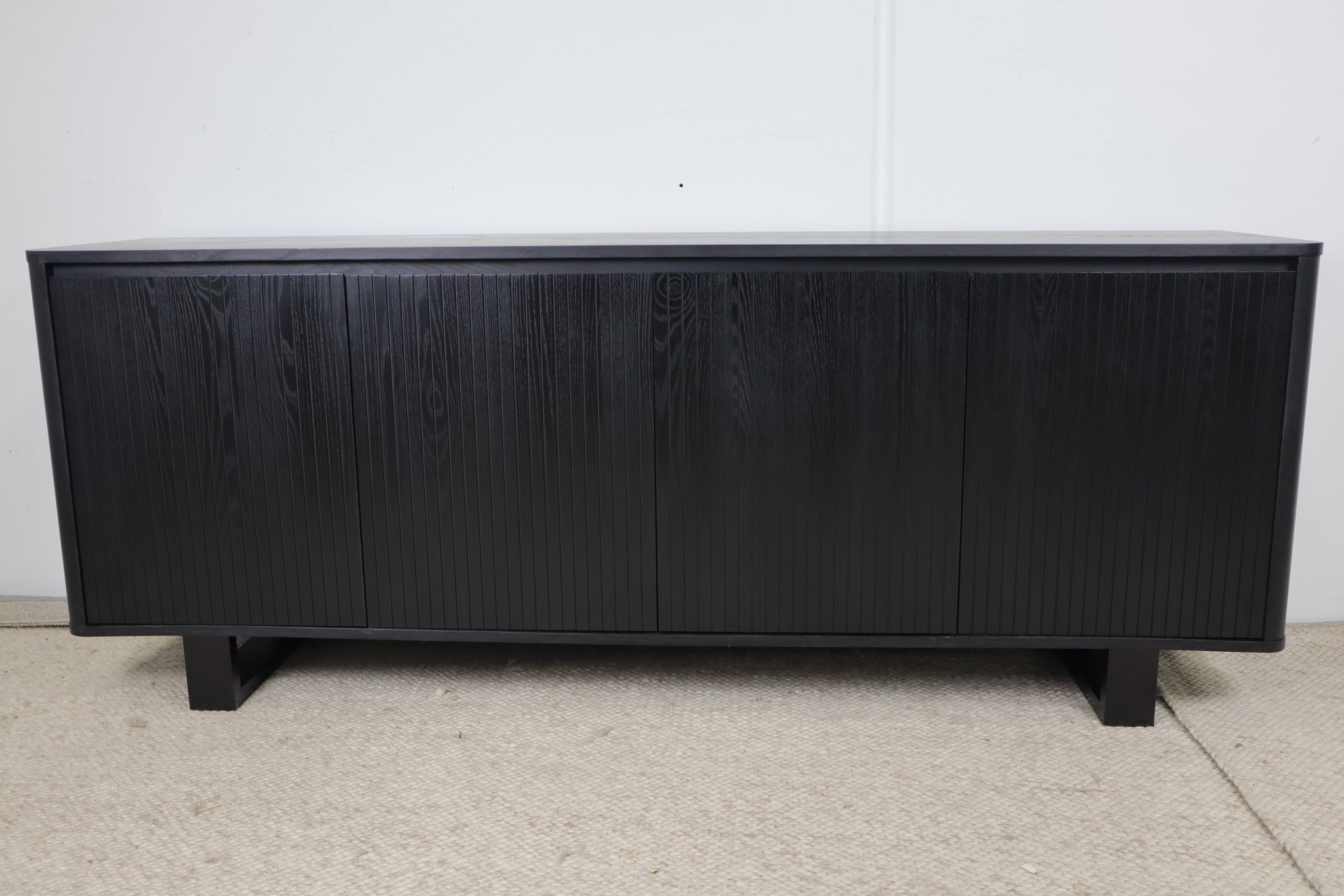 RIDGE BLACK BUFFET