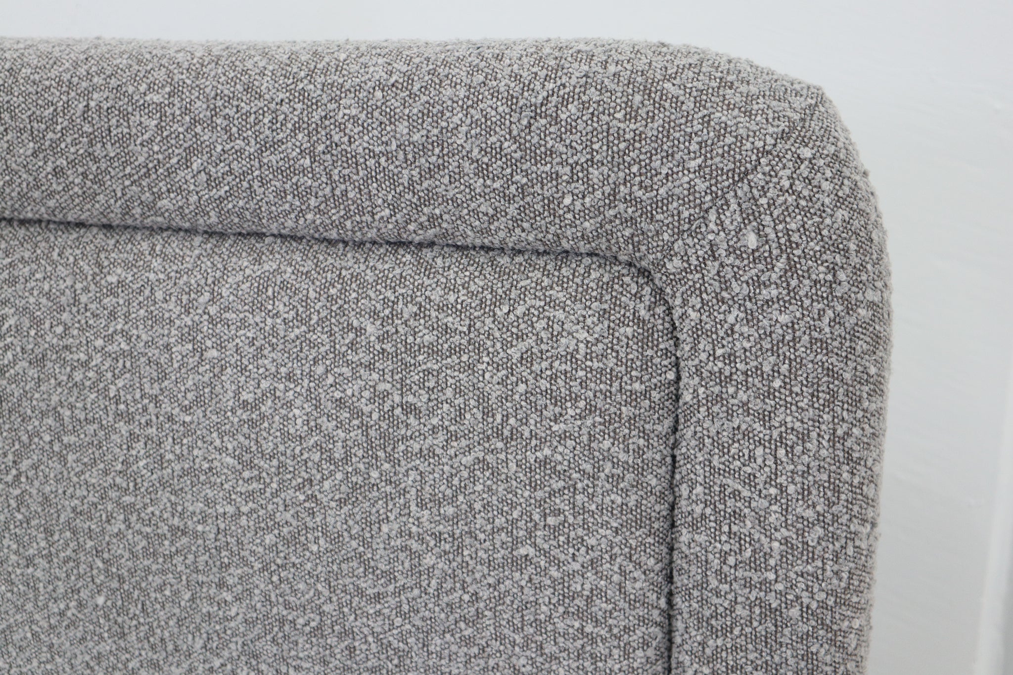 HEMI GREY BOUCLE KING SINGLE BED