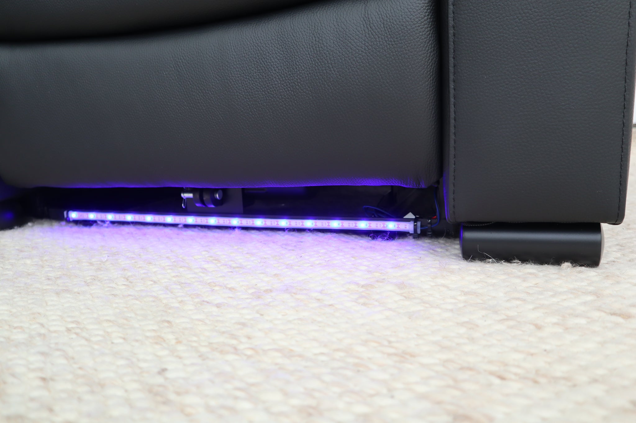 MAYFAIR BLACK THEATRE LOUNGE