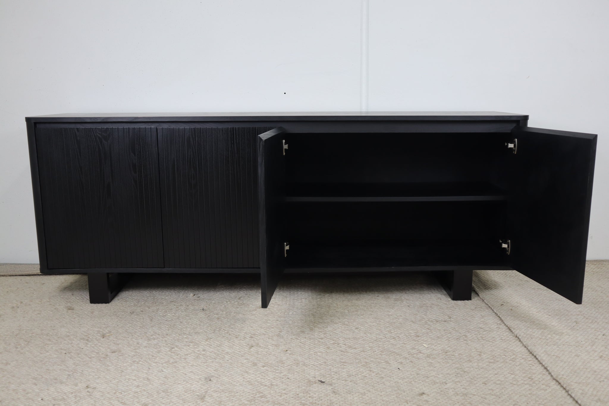 RIDGE BLACK BUFFET