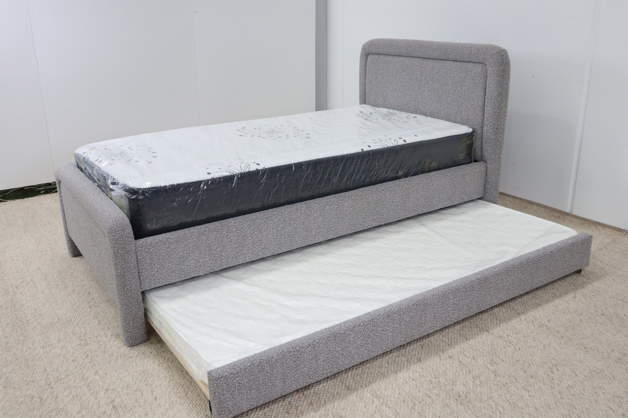HEMI GREY BOUCLE KING SINGLE BED