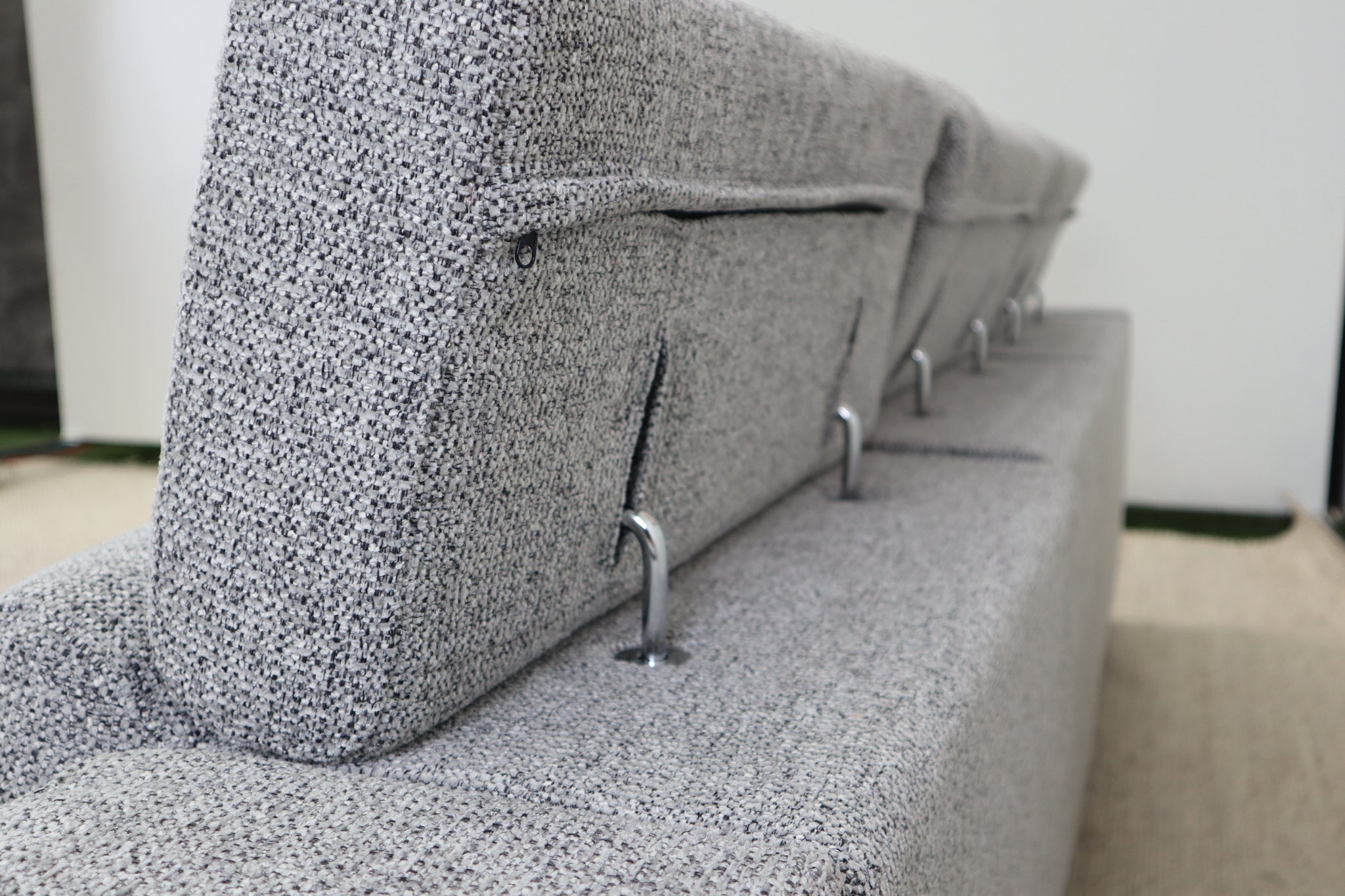 FRANKIE GREY 3 SEATER