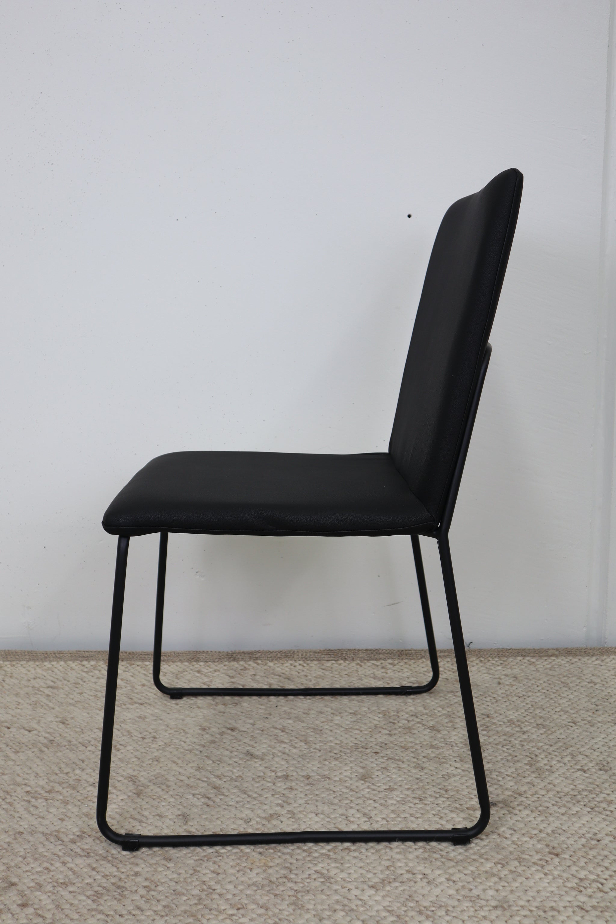 FORD BLACK DINING CHAIR