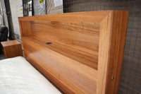 HARVARD QUEEN SIZE BED