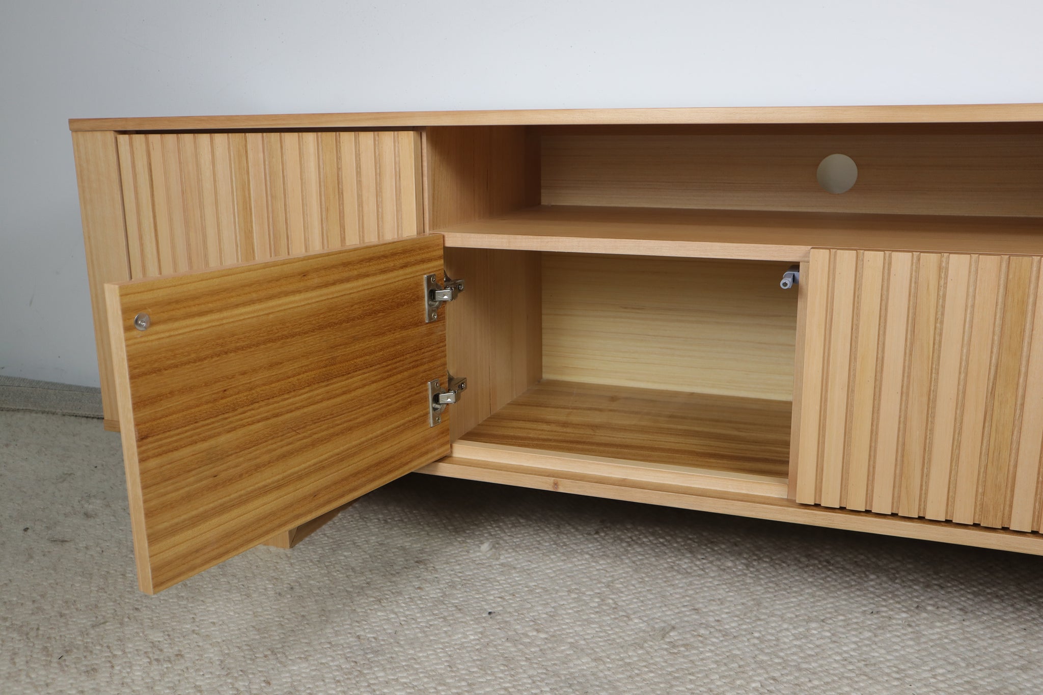 MONTE CARLO ENTERTAINMENT UNIT
