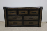 XAVIER DRESSER