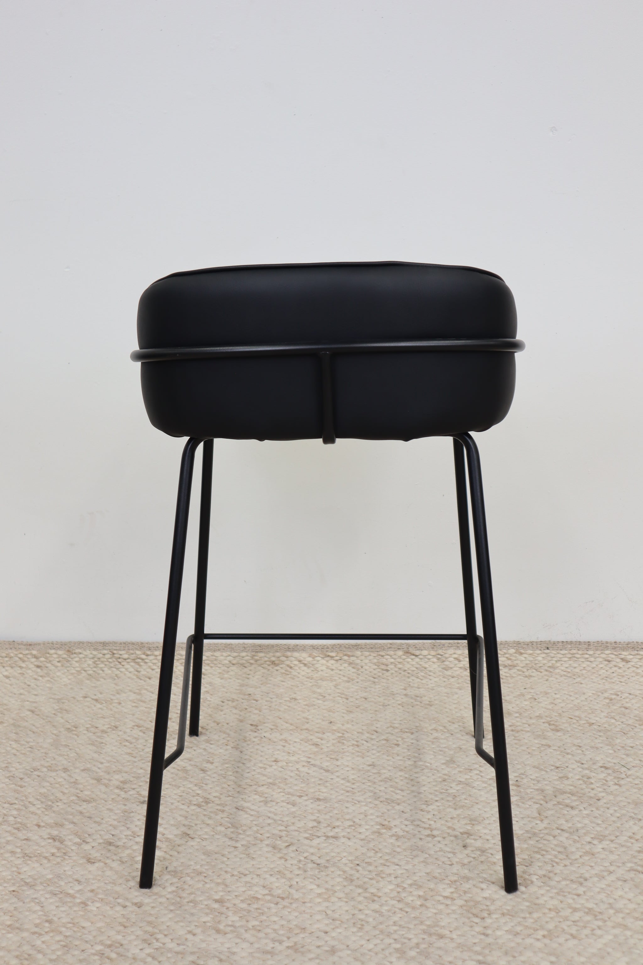 BASS BLACK BAR STOOL