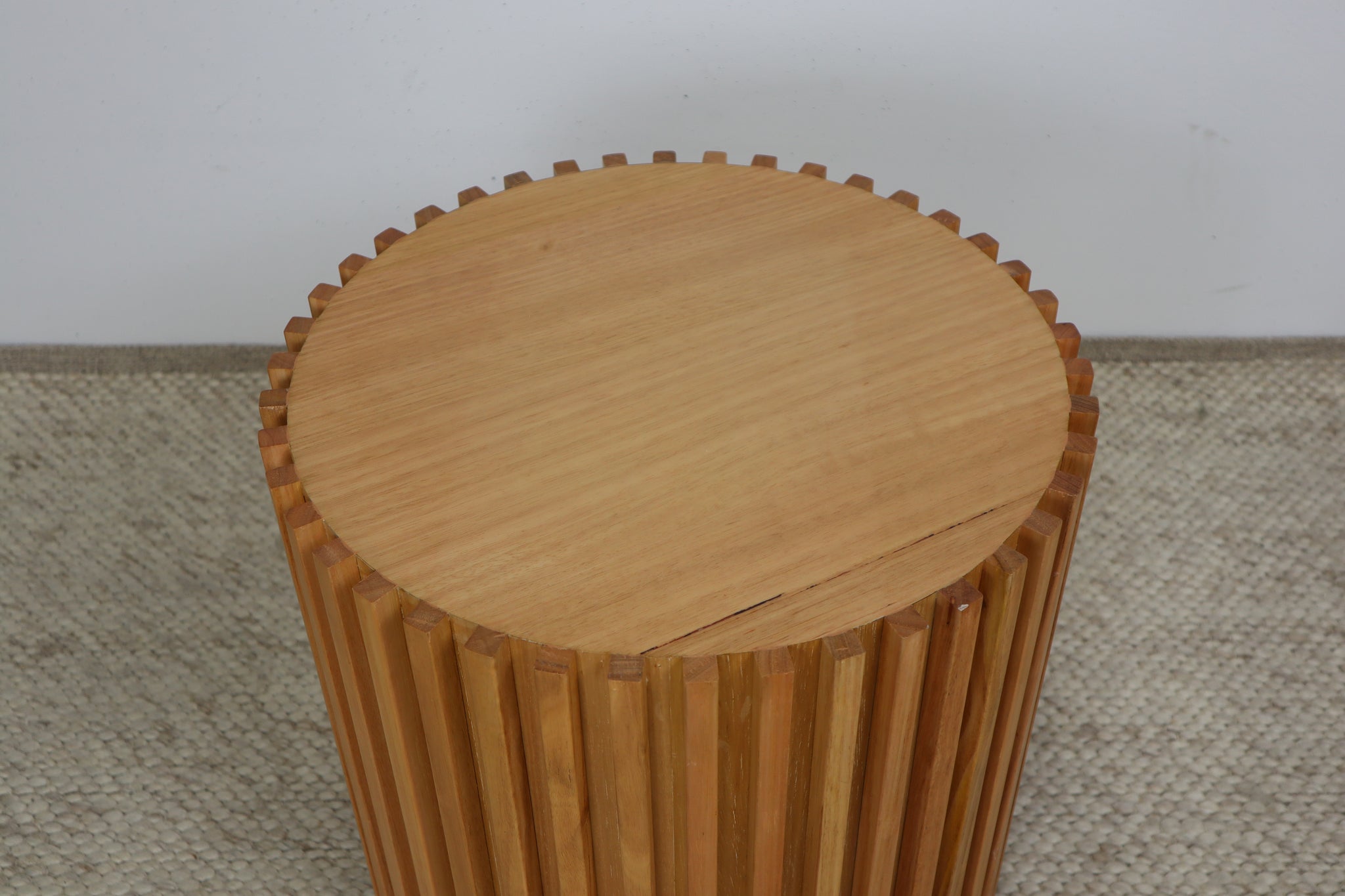 KAI MESSMATE ROUND LAMP TABLE