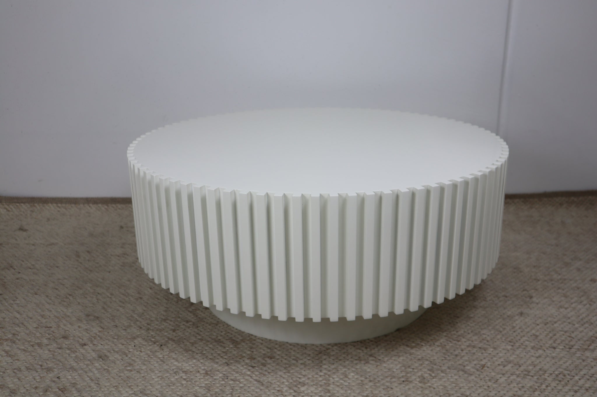 KAI WHITE ROUND COFFEE TABLE