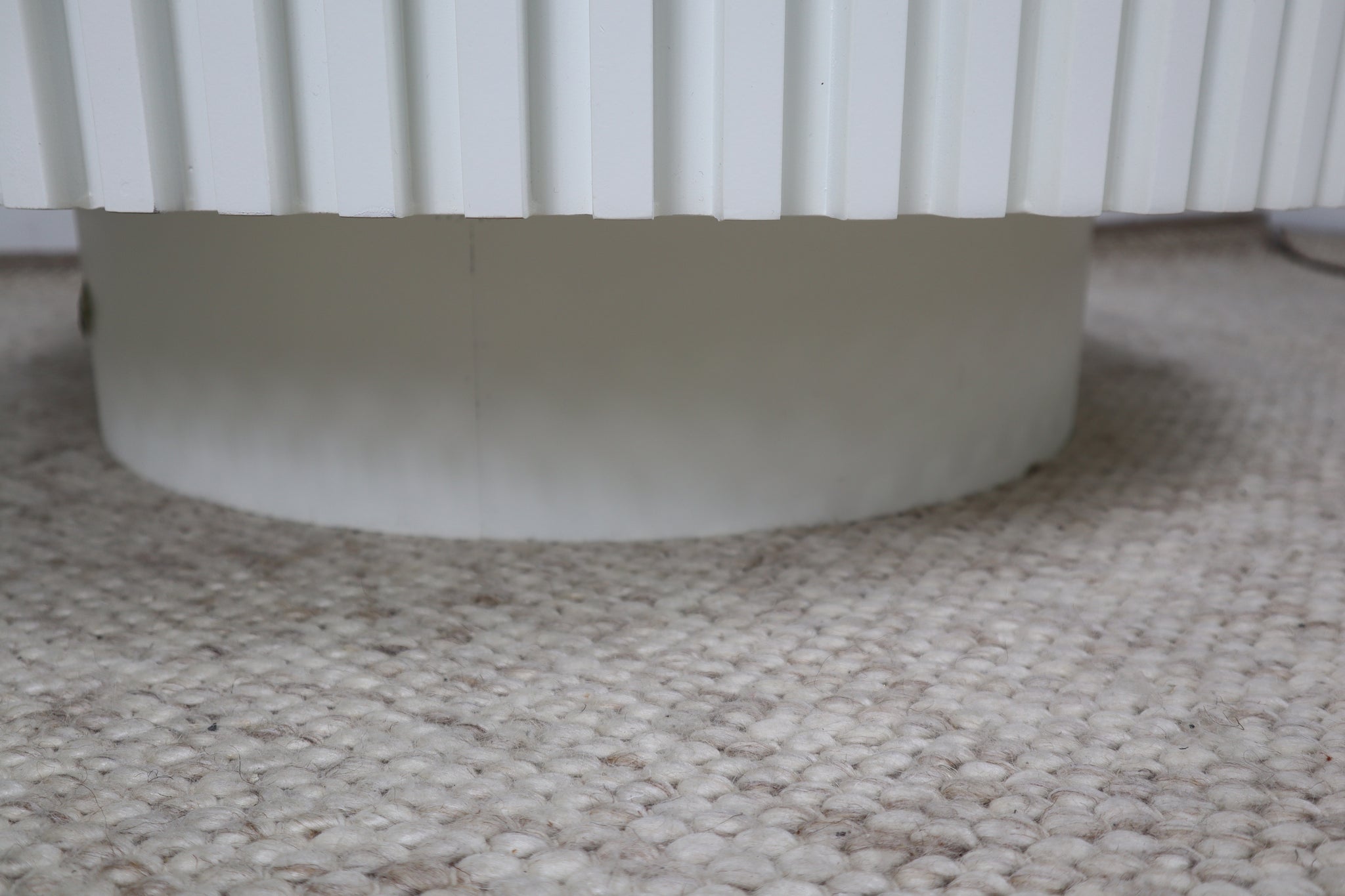 KAI WHITE ROUND COFFEE TABLE