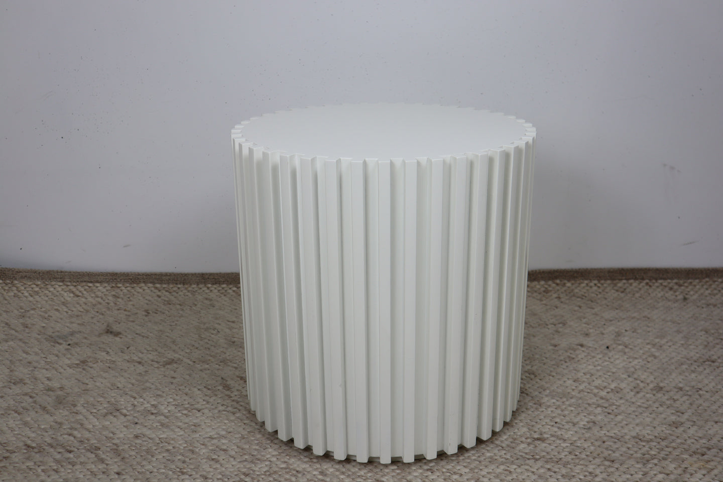 KAI WHITE ROUND LAMP TABLE
