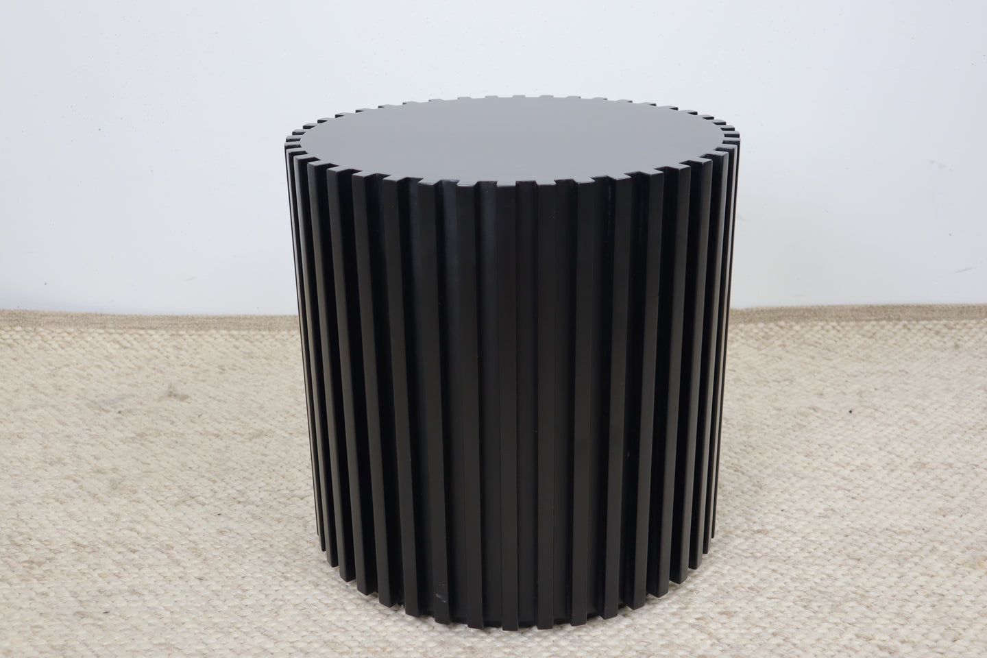 KAI BLACK ROUND LAMP TABLE
