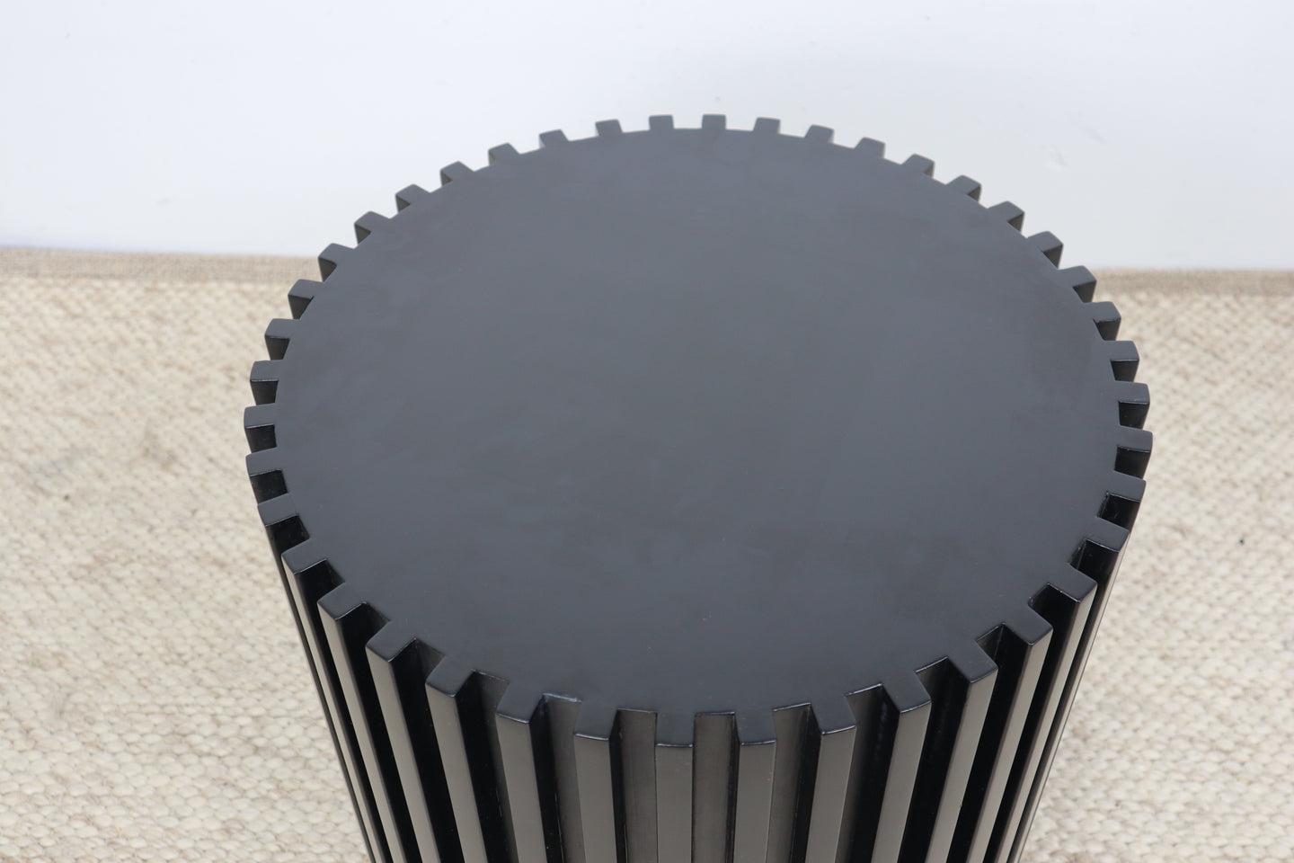 KAI BLACK ROUND LAMP TABLE