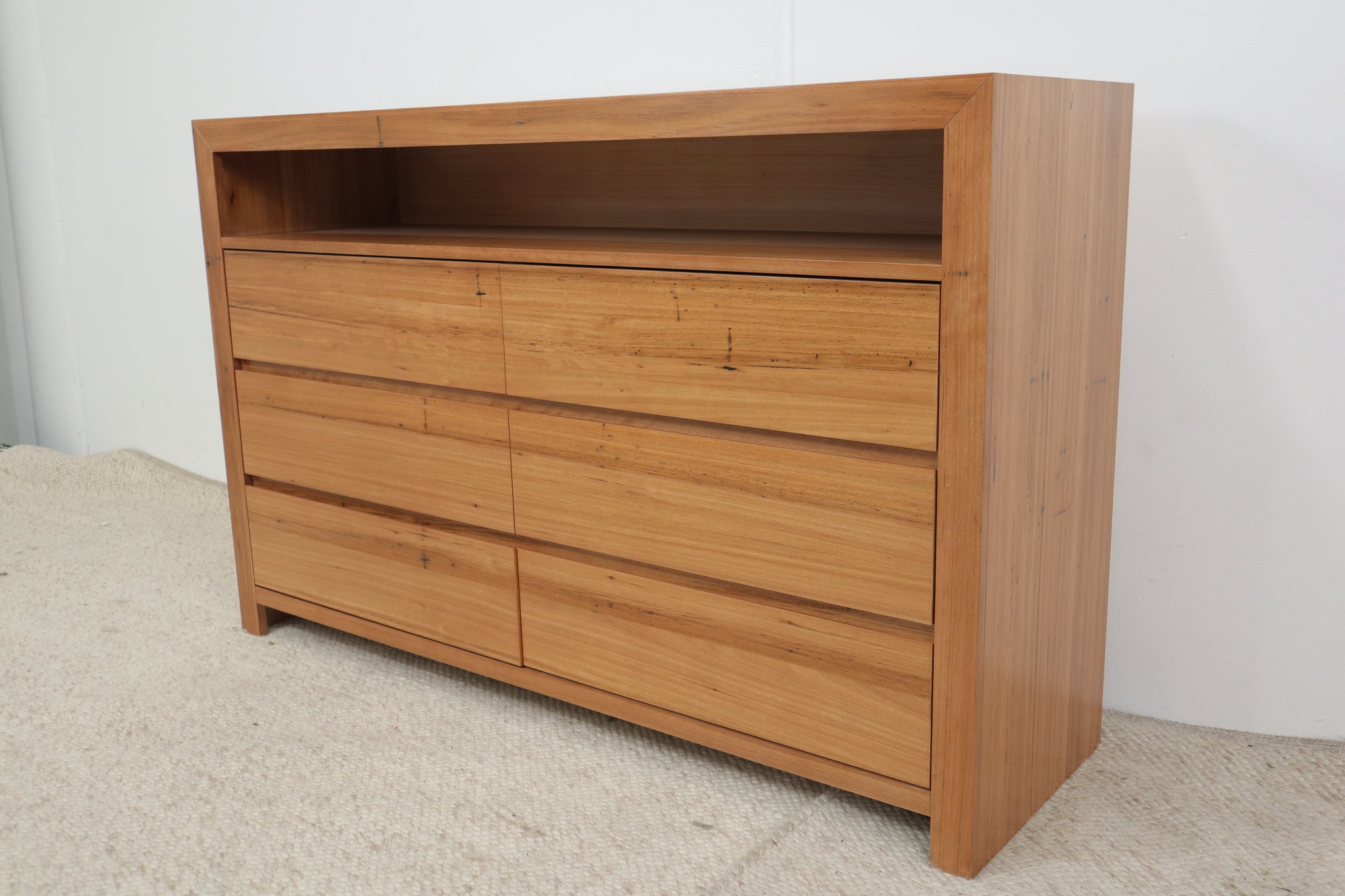 HARVARD DRESSER