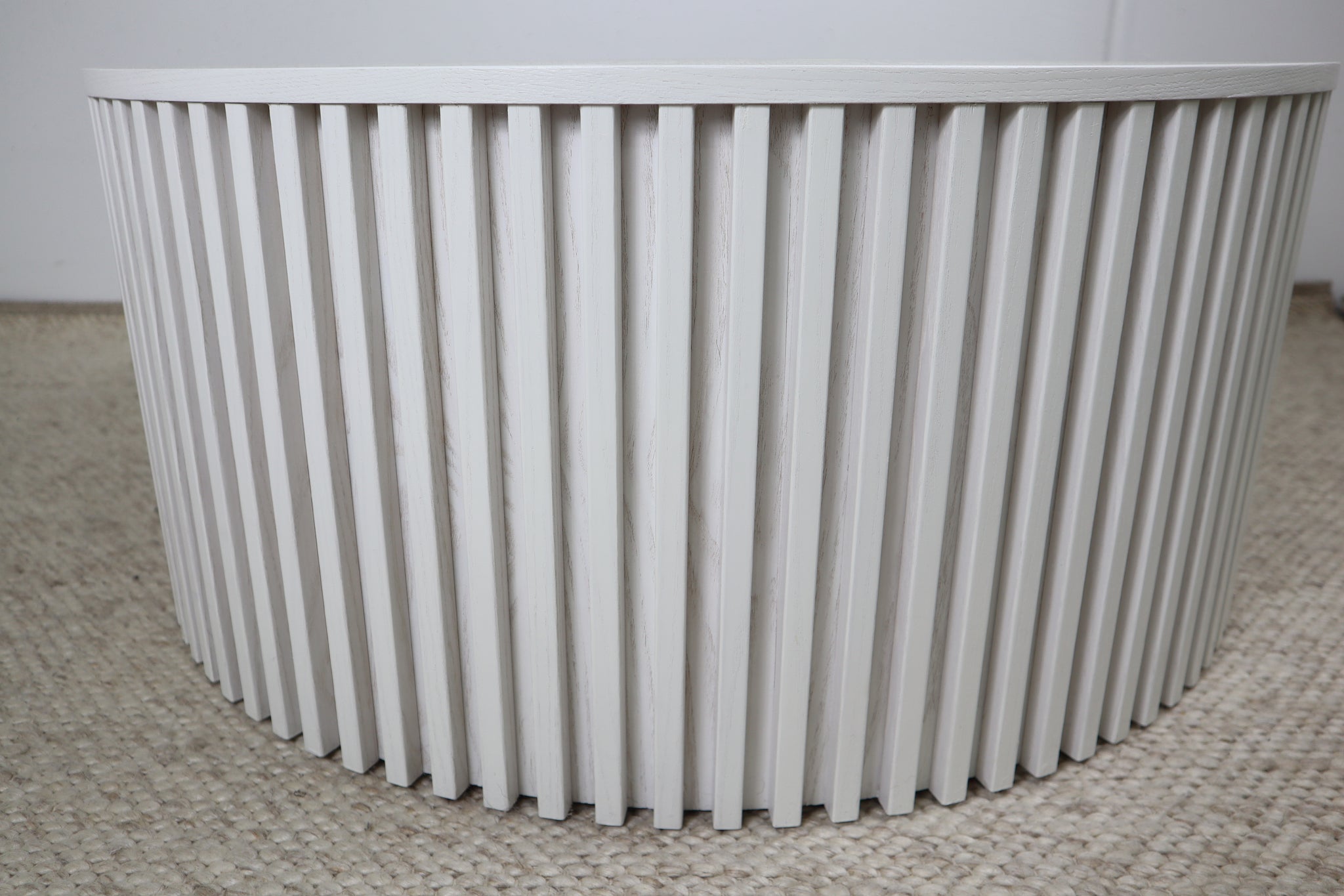 ZOE WHITE ROUND COFFEE TABLE