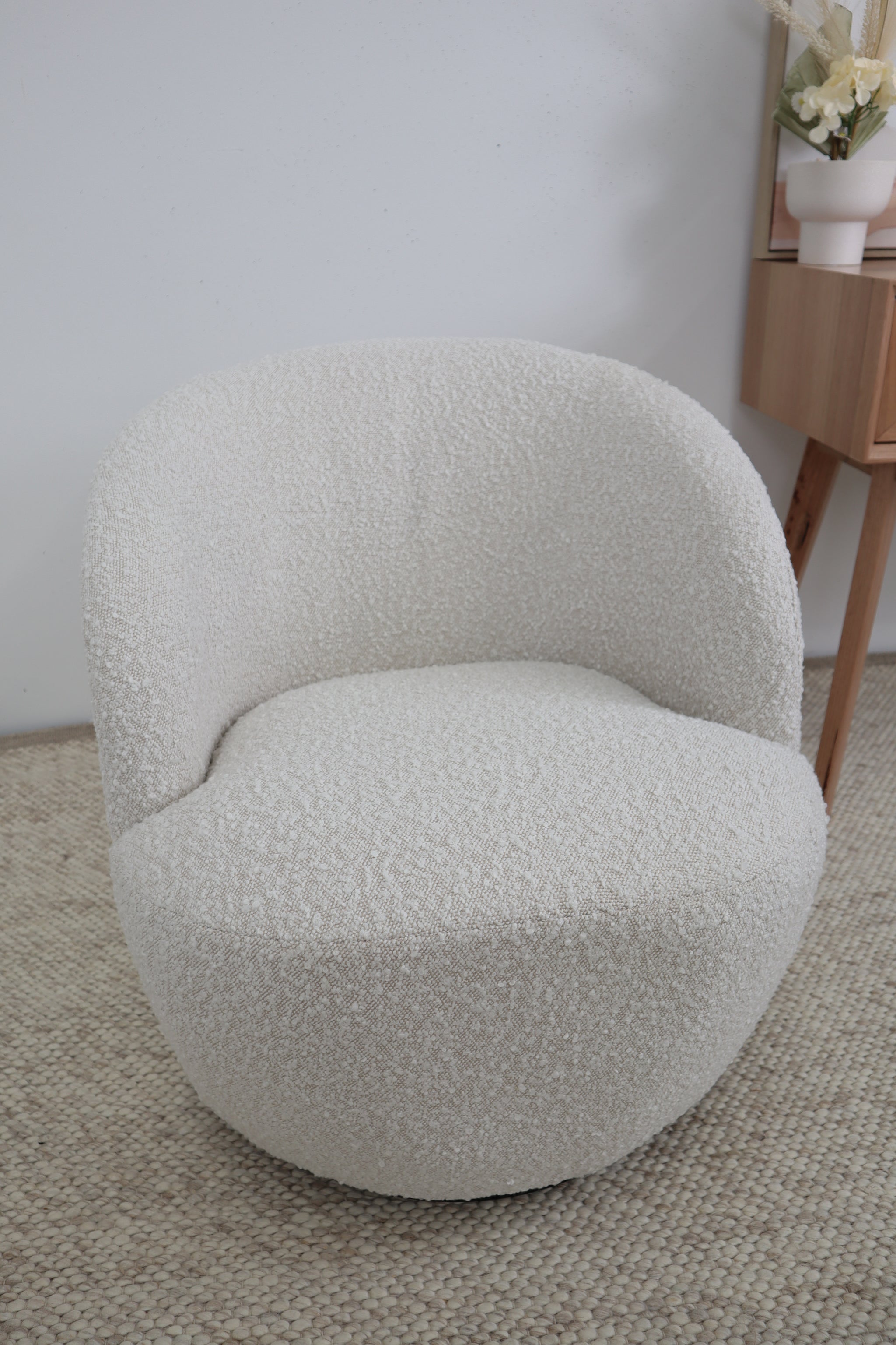 CLEO BOUCLE SWIVEL CHAIR